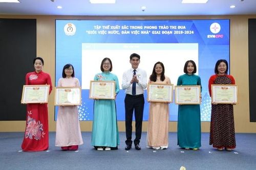 EVNCPC vinh danh cán bộ nữ công tiêu biểu xuất sắc, 'giỏi việc nước, đảm việc nhà'