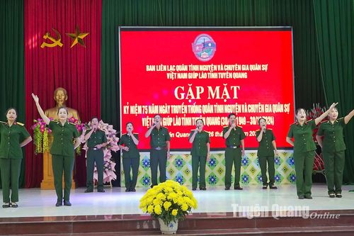 Gặp mặt kỷ niệm 75 năm ngày truyền thống quân tình nguyện và chuyên gia Việt Nam tại Lào
