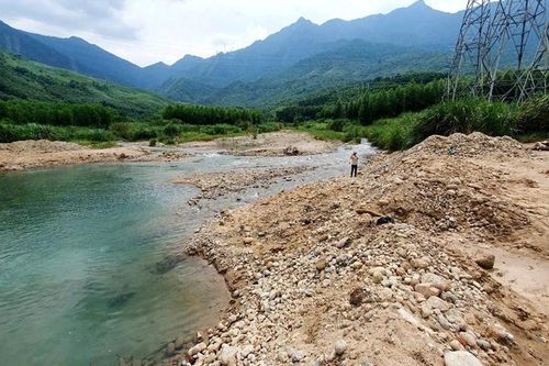 Suối Hói Dừa bị múc trộm cát: 'Sai phạm đến đâu, xử lý đến đó'