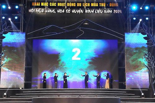 Quảng Ninh: Bình Liêu sôi động văn hóa du lịch vùng biên