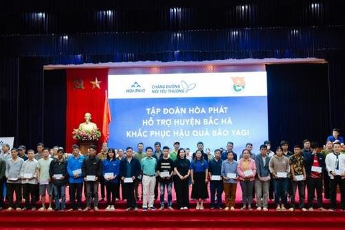 2.000 suất quà trực tiếp đến tay người dân Lào Cai: Tấm lòng sẻ chia của cán bộ công nhân viên Hòa Phát