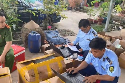 Tây Ninh: Thu giữ hơn 3.680 sản phẩm không rõ nguồn gốc