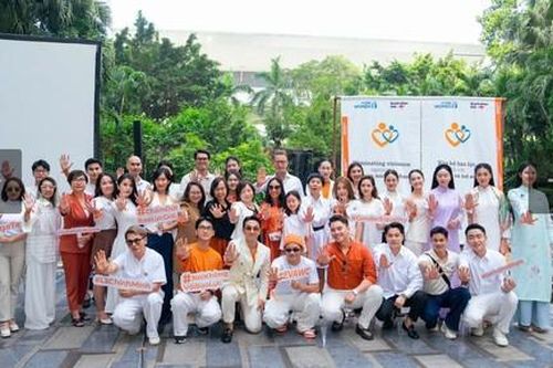 50 người nổi tiếng kêu gọi chung tay xóa bỏ bạo lực với phụ nữ và trẻ em