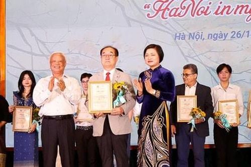 Giáo sư người Hàn Quốc giành giải đặc biệt cuộc thi viết 'Hà Nội trong tôi'