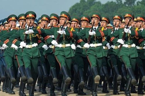 Thông tin mới nhất về quy định thăng quân hàm, nâng lương trước thời hạn cho sĩ quan quân đội