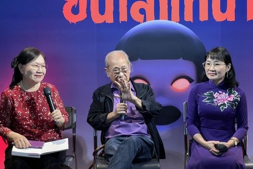 Tình yêu Việt Nam của nhà thơ Thái Lan