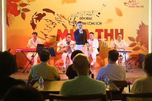 Sâu lắng đêm nhạc Trịnh Công Sơn - Mùa Thu tình yêu