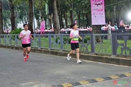 Hơn 4.000 vận động viên tham gia giải chạy vì bệnh nhân ung thư