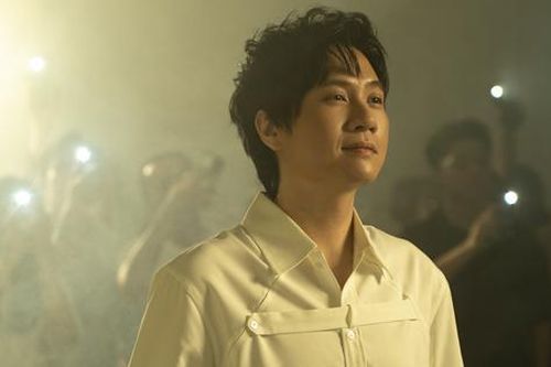 'Hit maker' Vương Anh Tú: 'Sau chia tay, có rất nhiều người chìm đắm trong sự cô đơn'