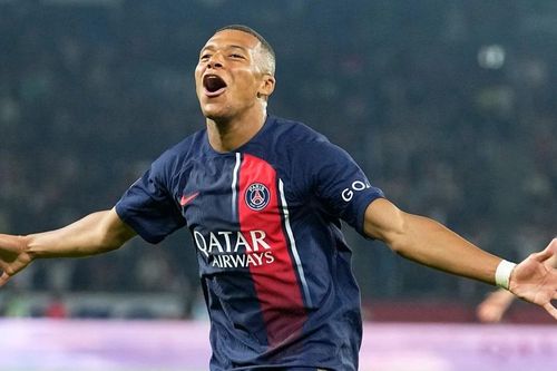 Mbappe thắng kiện PSG