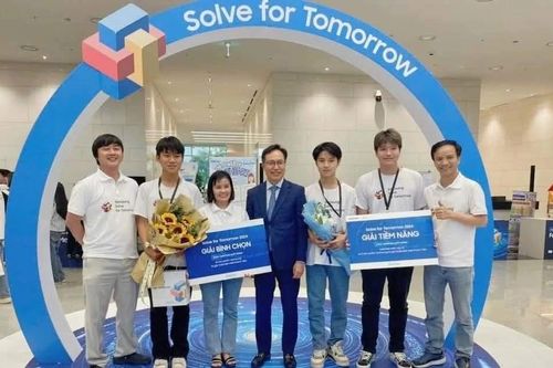 Học sinh Yên Bái đoạt 2 giải trong cuộc thi 'Solve for Tomorrow 2024'