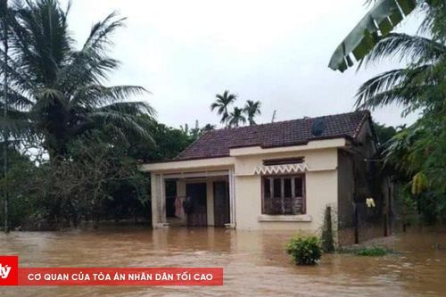 Mưa to cộng thủy điện xả lũ khiến 300 hộ dân ở Quảng Nam bị cô lập