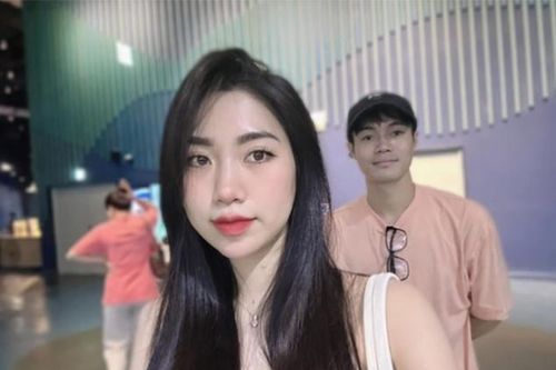 Em gái Văn Toàn: 27 tuổi nhan sắc như hotgirl, sở hữu xe sang, du lịch sang chảnh