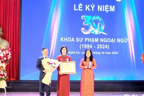 Trường Đại học Vinh kỷ niệm 30 năm thành lập Khoa Sư phạm Ngoại ngữ
