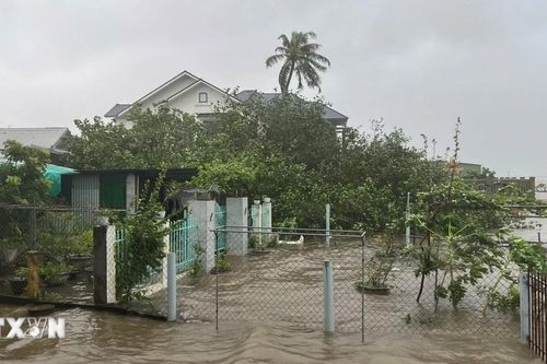 Thừa Thiên-Huế: Bão số 6 khiến 2 người thiệt mạng, 214 nhà bị tốc mái, hư hỏng