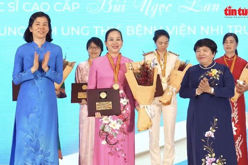 Nữ bác sĩ 30 năm gieo niềm tin cho bệnh nhi ung thư