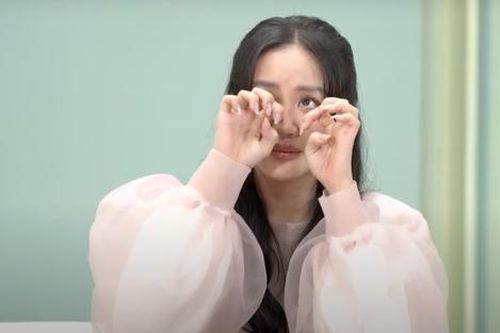 Văn Mai Hương khóc vì cái kết cuối cùng của Đảo Thiên Đường, lý do là gì?