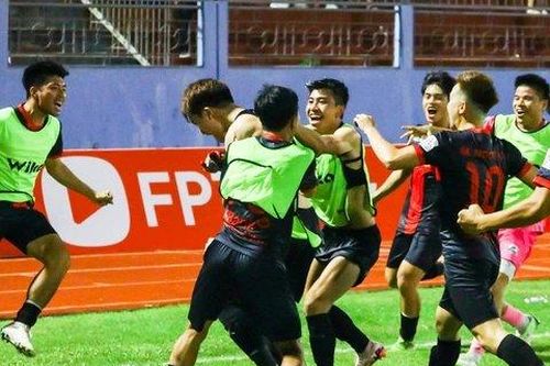 Hạng Nhất cạnh tranh V .League