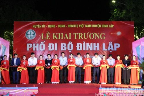 Khai trương Phố đi bộ Đình Lập, huyện Đình Lập