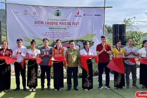 Bàn giao công trình Điểm trường Phiêng Mựt