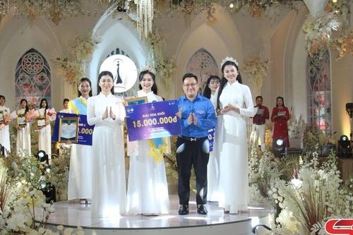 Chung kết Hội thi 'Nữ sinh thanh lịch' tỉnh Sơn La lần thứ II, năm 2024