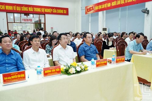 Đồng chí Bí thư Tỉnh ủy dự sinh hoạt tại Đảng bộ phường Phan Đình Phùng