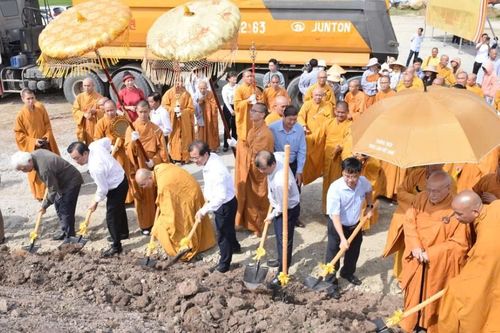 Lễ đặt đá khởi công xây dựng thiền viện Trúc Lâm Tây Ninh