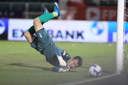 TPHCM và Quảng Nam hòa không bàn thắng trong trận đấu có nhiều kịch tính