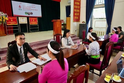 Đưa chính sách an sinh đến với đồng bào dân tộc thiểu số xã Khánh Thượng, Ba Vì