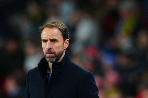 Southgate được nhắc đến sau khi Erik ten Hag bị sa thải