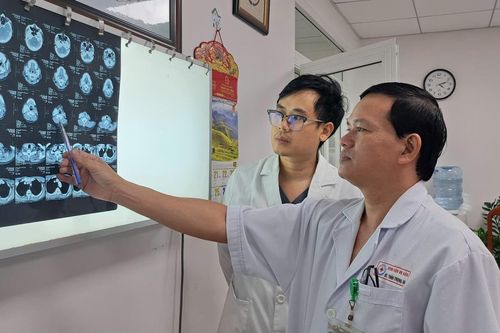 Phẫu thuật thành công khối u thân cảnh hiếm gặp