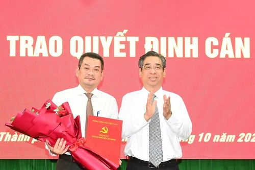 Đồng chí Hoàng Minh Tuấn Anh làm Bí thư Quận ủy quận 7