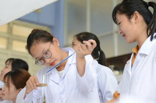 Dạy, học trong bối cảnh đổi mới công nghệ: Trường sư phạm phải đi trước một bước
