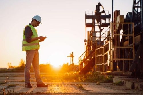 Dự báo mới nhất của EIA về sản lượng dầu thô Mỹ trong năm 2024 và 2025
