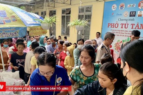 'Phở từ tâm' tặng 3.000 tô cho bệnh nhân nghèo