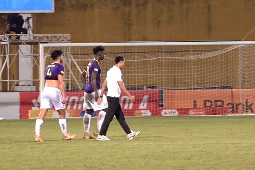 HLV Hà Nội FC thất vọng thừa nhận: Chúng tôi cần sắc sảo hơn