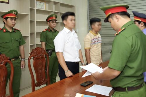 Khởi tố phó giám đốc trung tâm đăng kiểm ở Hậu Giang
