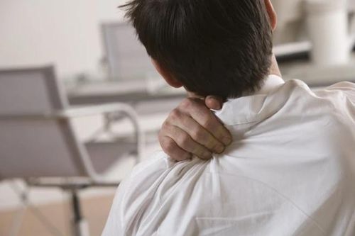 Đột tử sau 1 tuần đau vai: Bác sĩ cảnh báo 4 chỗ đau không nên xem nhẹ