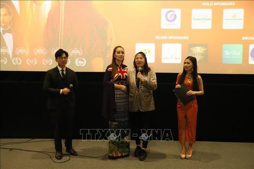 Phim 'Đóa hoa mong manh' của Việt Nam lần đầu công chiếu tại Anh