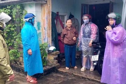 Phụ nữ Quảng Nam chủ động ứng phó với mưa lũ do hoàn lưu bão số 6