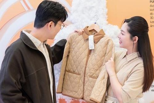 'Cặp đôi truyền hình' Mạnh Cường - Hương Giang: Vợ là stylist cho chồng
