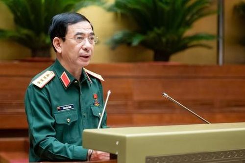 Đề xuất nâng tuổi nghỉ hưu của nữ tướng quân đội lên 60 tuổi