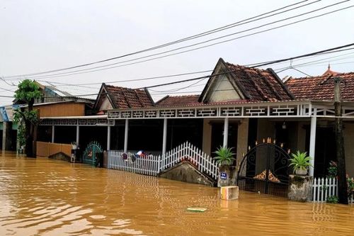 Quảng Bình: Trên 28.300 hộ dân bị ngập sâu trong nước