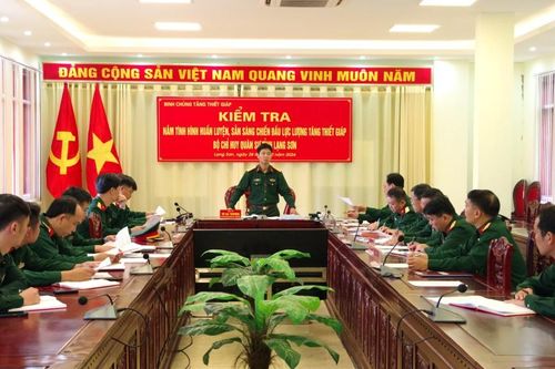 Binh chủng Tăng Thiết giáp kiểm tra công tác huấn luyện, sẵn sàng chiến đấu tại Bộ Chỉ huy Quân sự tỉnh Lạng Sơn