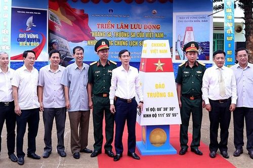 Krông Búk (Đắk Lắk): Triển lãm lưu động 'Hoàng Sa, Trường Sa của Việt Nam - Những bằng chứng lịch sử và pháp lý'