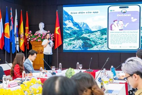 Trường Đại học Kinh tế - ĐH Quốc gia Hà Nội ra mắt chương trình 'Tinh hoa trong tài năng'