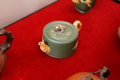 Triển lãm Ấm Tử Sa của Trung Quốc tại Hà Nội