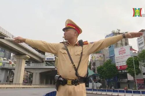 Người giữ bình yên trên những tuyến đường Thủ đô