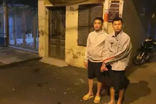Hai đối tượng dùng app ngân hàng giả chiếm đoạt tiền