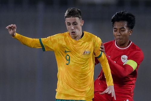 U17 Australia, Indonesia chuyền qua lại ở sân nhà, câu giờ lấy vé đi tiếp